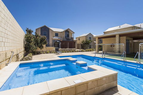Serenity On The Terrace - Australian Directory 0