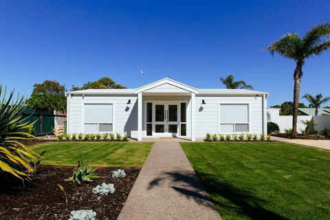 Shack 207 - Australian Directory 0