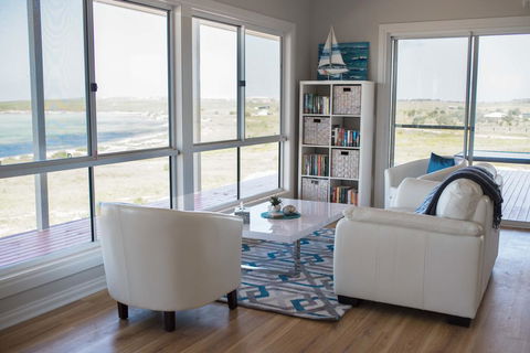 Shades Of Blue Eco Retreat - Australian Directory 0