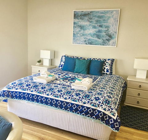 Shades Of Blue Eco Retreat - Australian Directory 2