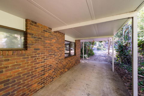 Shardlow - Australian Directory 1