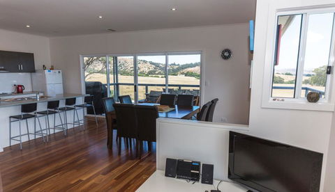 Shearers Rest - 5 Davey Road - Australian Directory 3