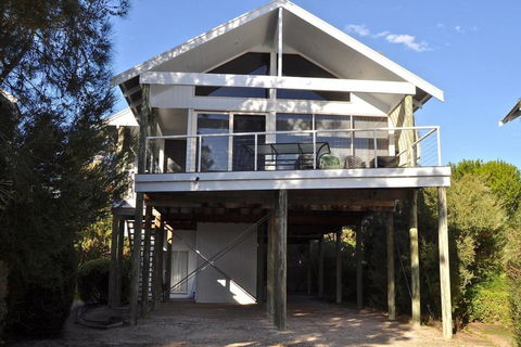 Sheoak Holiday Home - Australian Directory 2