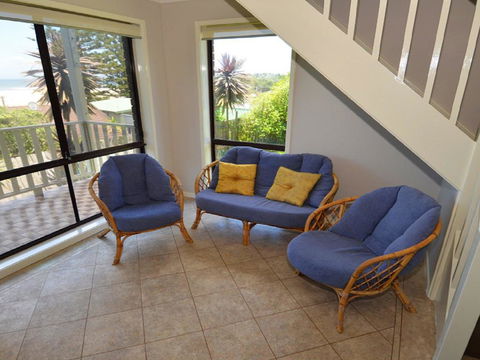 Shirl's By The Sea - Australian Directory 0
