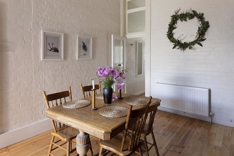 Shop House - Australian Directory 2