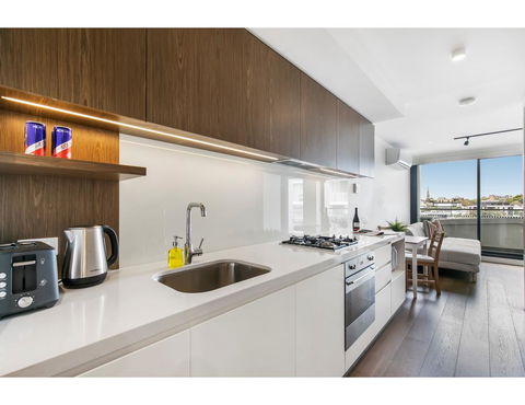 Shop Til You Drop At Sleek Unit In Hip Area - Australian Directory 2