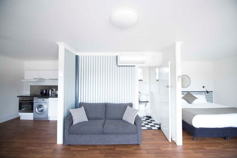 Siesta Central Apartments - Australian Directory 0
