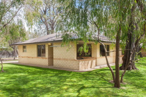 Siesta Park Holiday Resort - Australian Directory 3