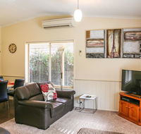 Silver Birches Holiday Village  Unit 8 - Australian Directory