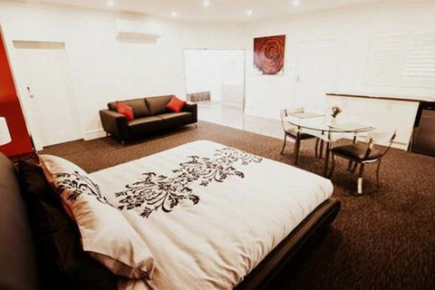 Silver Haven Motor Inn - Australian Directory 2