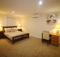 Silver House - Melbourne Airport Accommodation - Australian Directory
