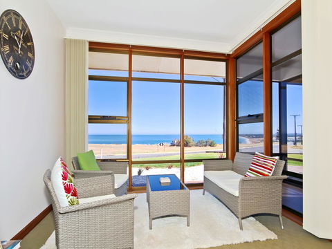 Simply Daydream - Australian Directory 0