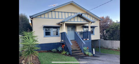 Sinnamon's By The Sea - Australian Directory 0