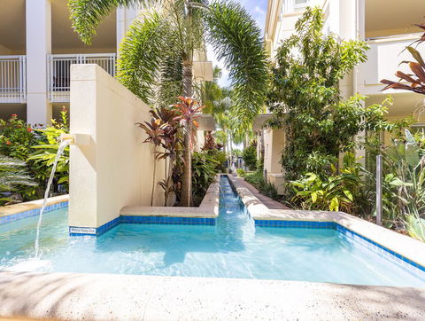 Sleek, Modern And Comfortable On Hastings Street - Australian Directory 1