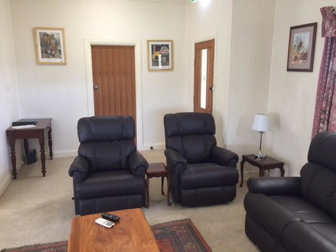 Smith Street Cottage Naracoorte - Australian Directory 3
