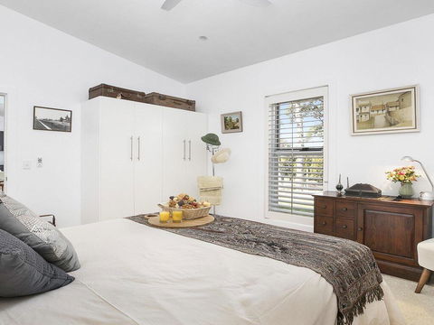 Somerton Barn - Rural Tranquility & Country Comfort - Australian Directory 2