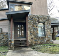 Sonoma Chalet - Australian Directory