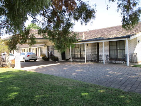 Southern Comfort Motor Inn - Australian Directory 0