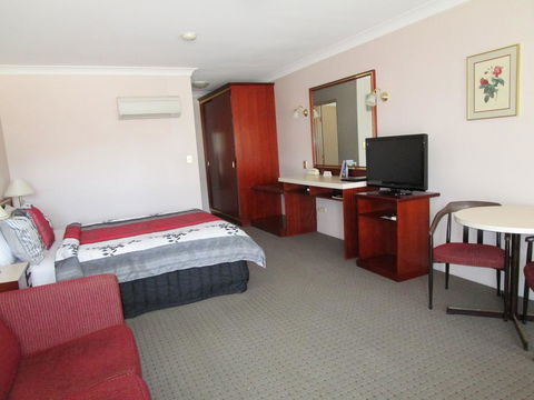 Southern Comfort Motor Inn - Australian Directory 3