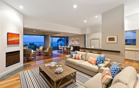 Spacious With Surf Views, Sunshine Beach - Australian Directory 2