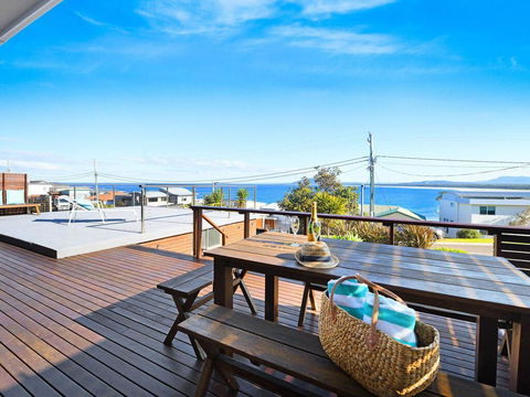Spirit Of Gerroa - Australian Directory 2