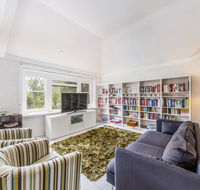Spoilt for choice 2-bed/2-bath  Free parking - Australian Directory