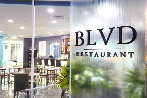 Springfield Lakes Boutique Hotel - Australian Directory 3