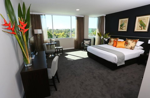 Springfield Lakes Boutique Hotel - Australian Directory 1