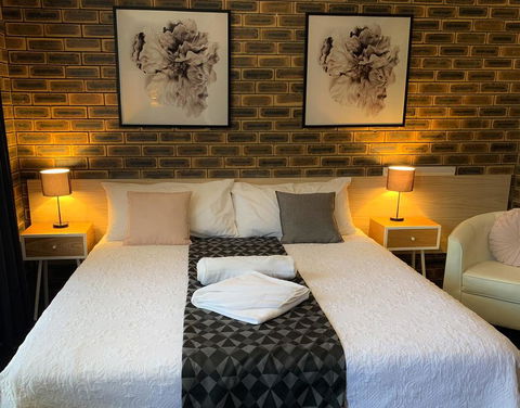 Squatters Homestead Motel - Australian Directory 0