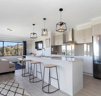 STELLAVISTA - 4 bedrooms free wifi views - Australian Directory