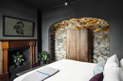 Stillwater Seven - Australian Directory 2