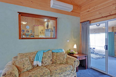Stony Rise Cottage B&B - Australian Directory 2