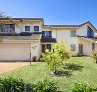 Strathmore Lodge - Australian Directory