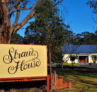 Straw House B and B - Australian Directory