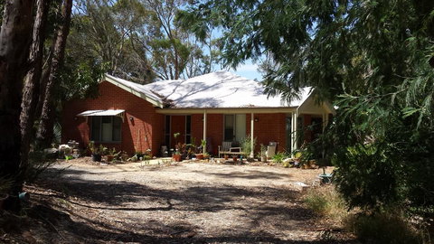 Stringybark Hills Retreat - Australian Directory 2