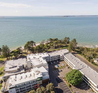 Stylish Island Getaway - BEACHFRONT APARTMENT - Australian Directory