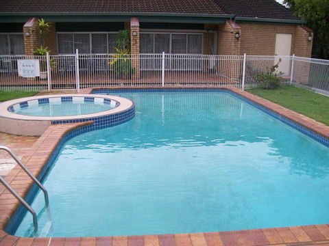Sun Plaza Motel - Mackay - Australian Directory 1