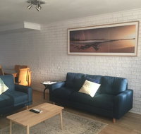 Sunlit Townhouse - Australian Directory