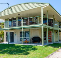 Sunsets from your front patio - Sylvan Beach Esp Bellara - Australian Directory