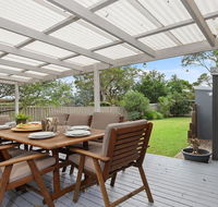 Sunshine Dazed - walk to shops and cafes - Australian Directory