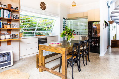 Sunworship Villas 3 And 4 - Australian Directory 0