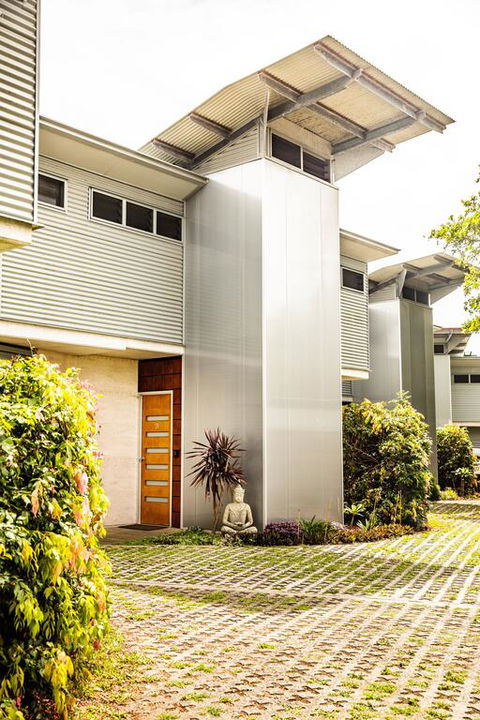 Sunworship Villas 3 And 4 - Australian Directory 3