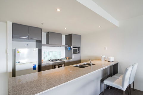Superb Surfers Paradise Apartment - Top Location! - Australian Directory 2
