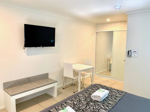 Surf Beach Motel Coffs - Australian Directory 2