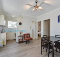 Surf Side Palms 12 - Australian Directory