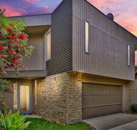 SURF Side SECRET INVERLOCH - Australian Directory