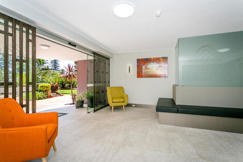 Surfers Beachside Holiday Apartments - Australian Directory 2