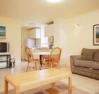 Surfsea - Villa Manyana 32 - Australian Directory