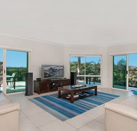 Surfside  Shellys - East Ballina - Australian Directory