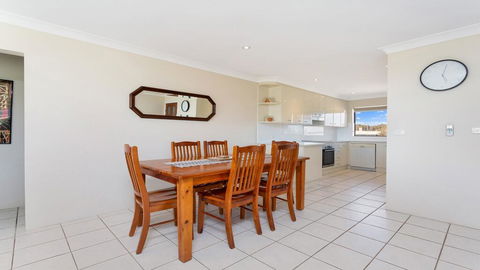 Surfspray 3 - Pebbly Beach - Australian Directory 3